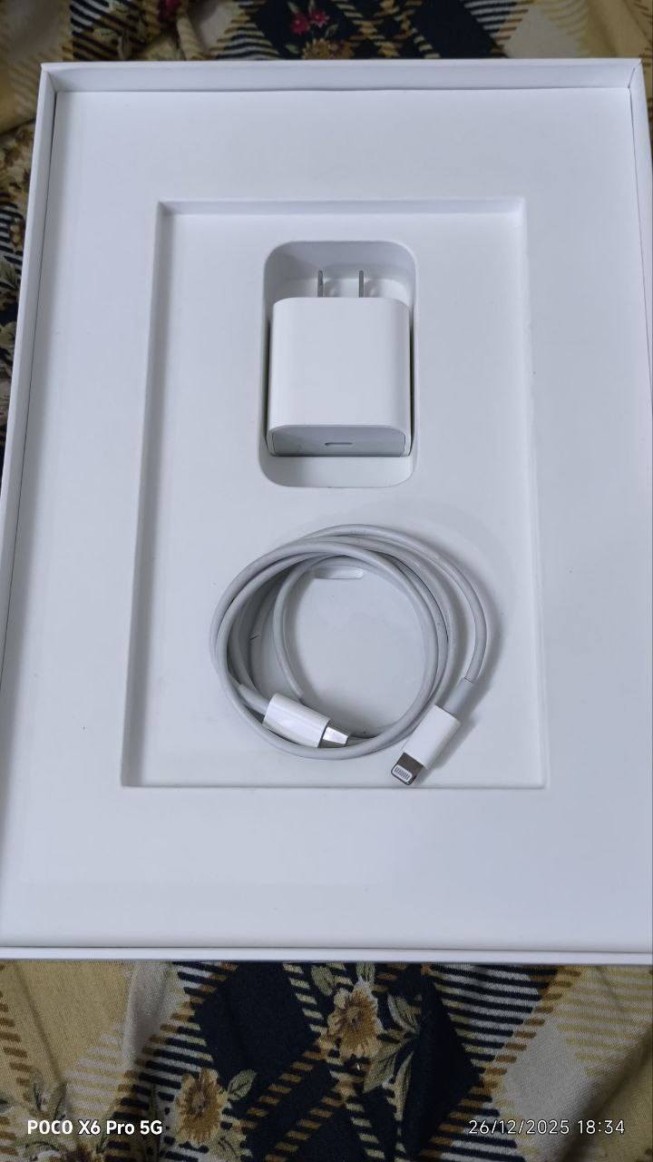 ايباد 9
الذاكره 64
ماستعمل الايباد كم مره واي برنامج مامنزل بي
وبعده حته بل الضمان وكم مره هم مشجون
سعره 350
والي حاب يتواصل وياي هاذا رقمي
***********
