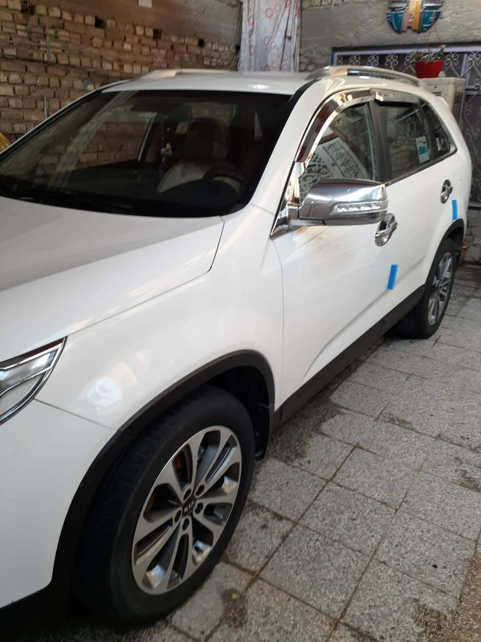 سورنتو موديل
2015 خليجي
مكفوله عده بيها 
حالوبات بل قماره وال بنيد 
مصفات 
بصمه تشغيل
بصمة ابواب
حساس خلفي 
كامره دواره
كراسي كهرباء
المحركه مبدل بي كاز كيت فقط 
رقم بغداد 
مكانها بغداد مدينه او السيديه حسب 
التواجد يعني 
السعر ١٧٥ وبيها مجال 
الرقم ***********
