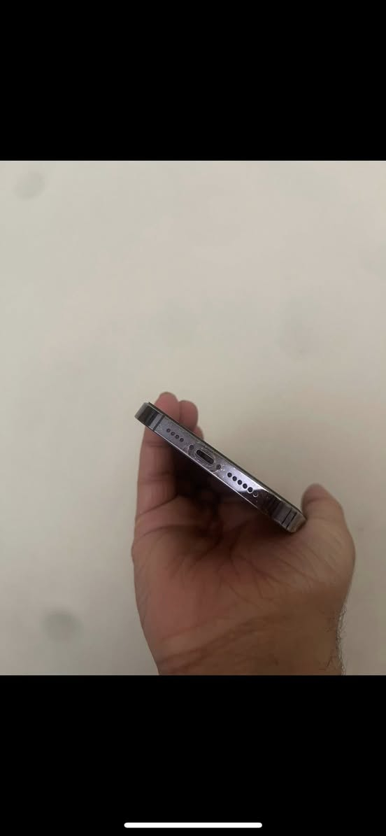 سلام عليكم 14برو ماكس 256بطاريه 89
جهاز بدون ملحقات ومو وترر الجهاز ماستر شرق اوسط 
800
***********
مدينه الصدر
