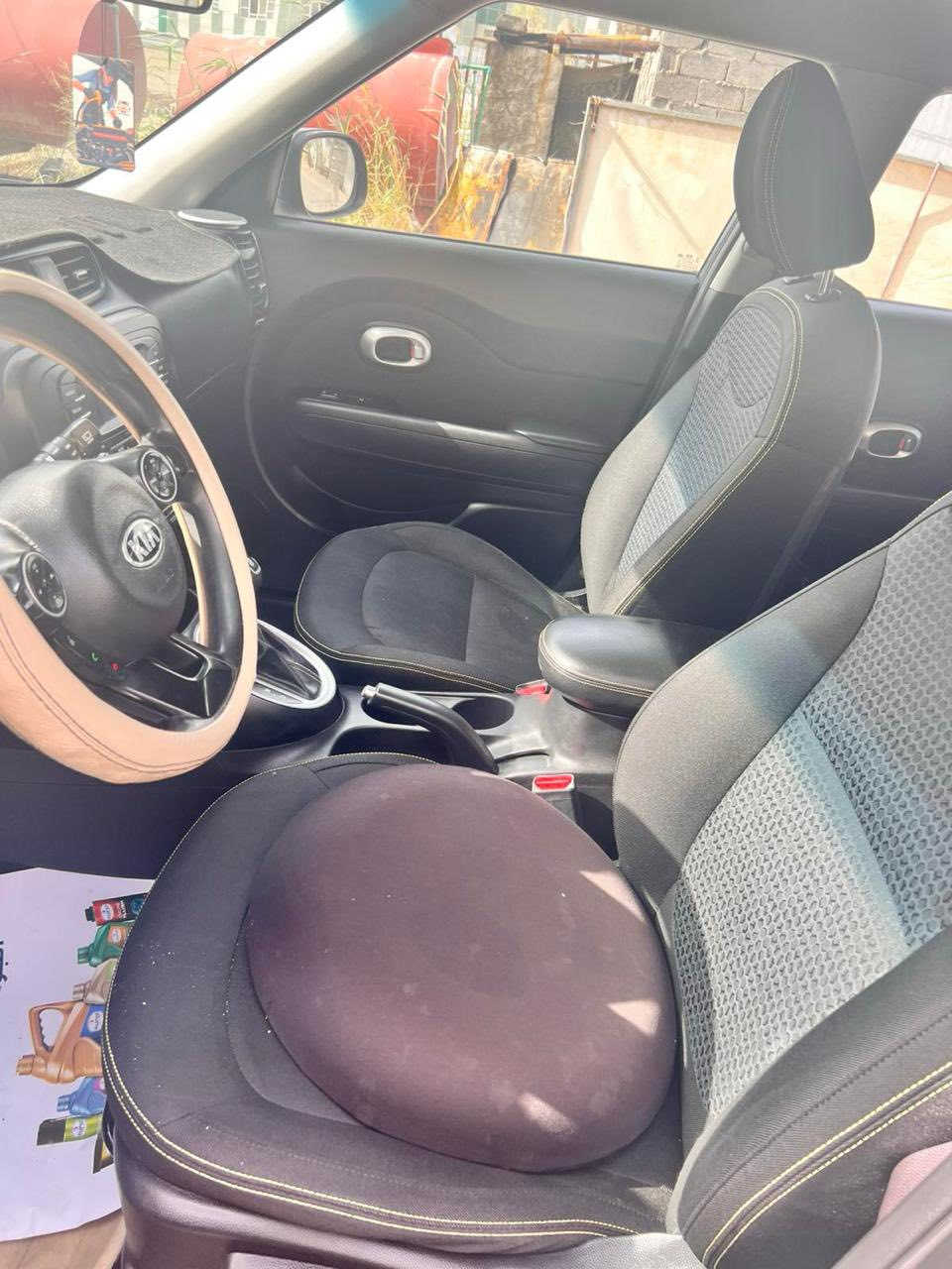 السلام عليكم ، للبيع كيا سول ٢٠١٦ محرك 2000  
كير ٦ نمر 
وارد امريكي السيارة رقم بغداد  سنوية جديدة 
رقم بغداد انكليزي 
هزة جديدة
مشروع وطني باسمي الضرر جاملغ + بنيد صبغ  مع بارد  " شبر"  تقليم بسيط جدا باب عكس السايق وموضح مع الصور وتقرير كامل موجود من  وكالة ابك الامريكية 
 تحكم جهتين مانع انزلاق ونظام اقتصادي ايكو  وABS  وباقي المواصفات معروفة السيارة ماشية 61000  مايل  
السعر ١٣٥٠٠ $ مجال 
الاتصال ***********
