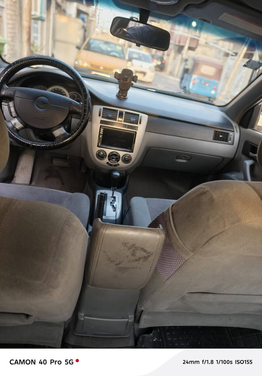 السلام عليكم اوبتره ٢٠٠٨  بغداد خصوصي ماشيه ١٥٥ ألف بدون صبغ بيها بس باب مبدل وره السايق نفس اللون وطخات بسيطه مثل ماموضح بل صور. تبريد ثلج حداديه نص عمر مكينه بيها تبخير شي قليل السعر (٦٨)               (***********)
