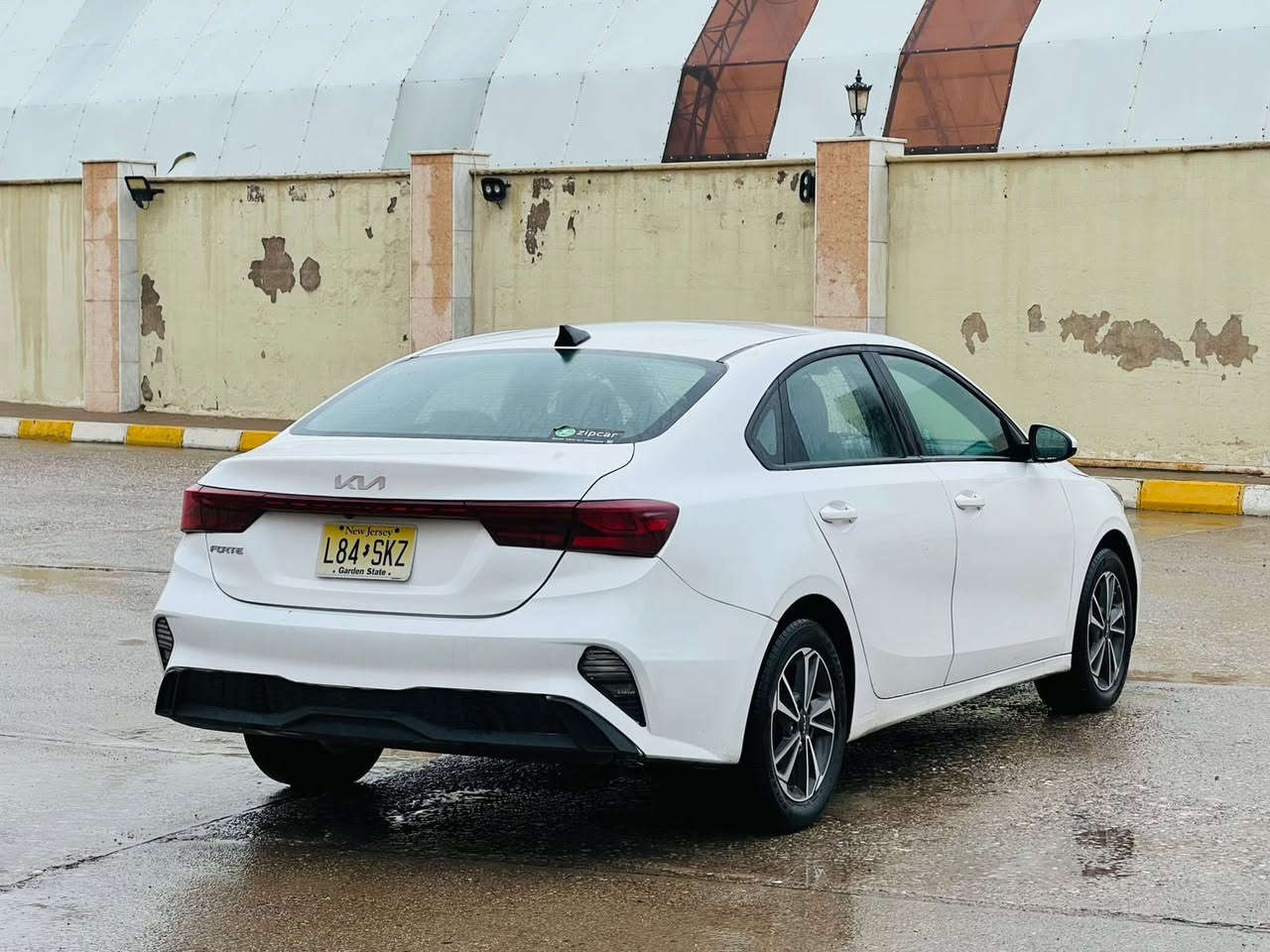 كيا فورتي 2024 بولند وجملغ صبغ واشويه هيلال جملغ خلفي بدون دواخل ايرباك ستيرن طاك راجع سيستم سعر 125ومجال 
مواصفات :- 
شاشة 🖥
كاميرا 📷
حساس 
رادار
ويل كروم
تحكمات ستيرن 
➕ تحديد سرعه 👍
نظام قيادة (ذكي + سبورت +نورمال ) 👍
مانع انزلاق 👍
نظام تحديد المسار 👌
بعد بيها مواصفات .
عنوان عقره 
واتساب وفايبر ***********
واتساب ***********
