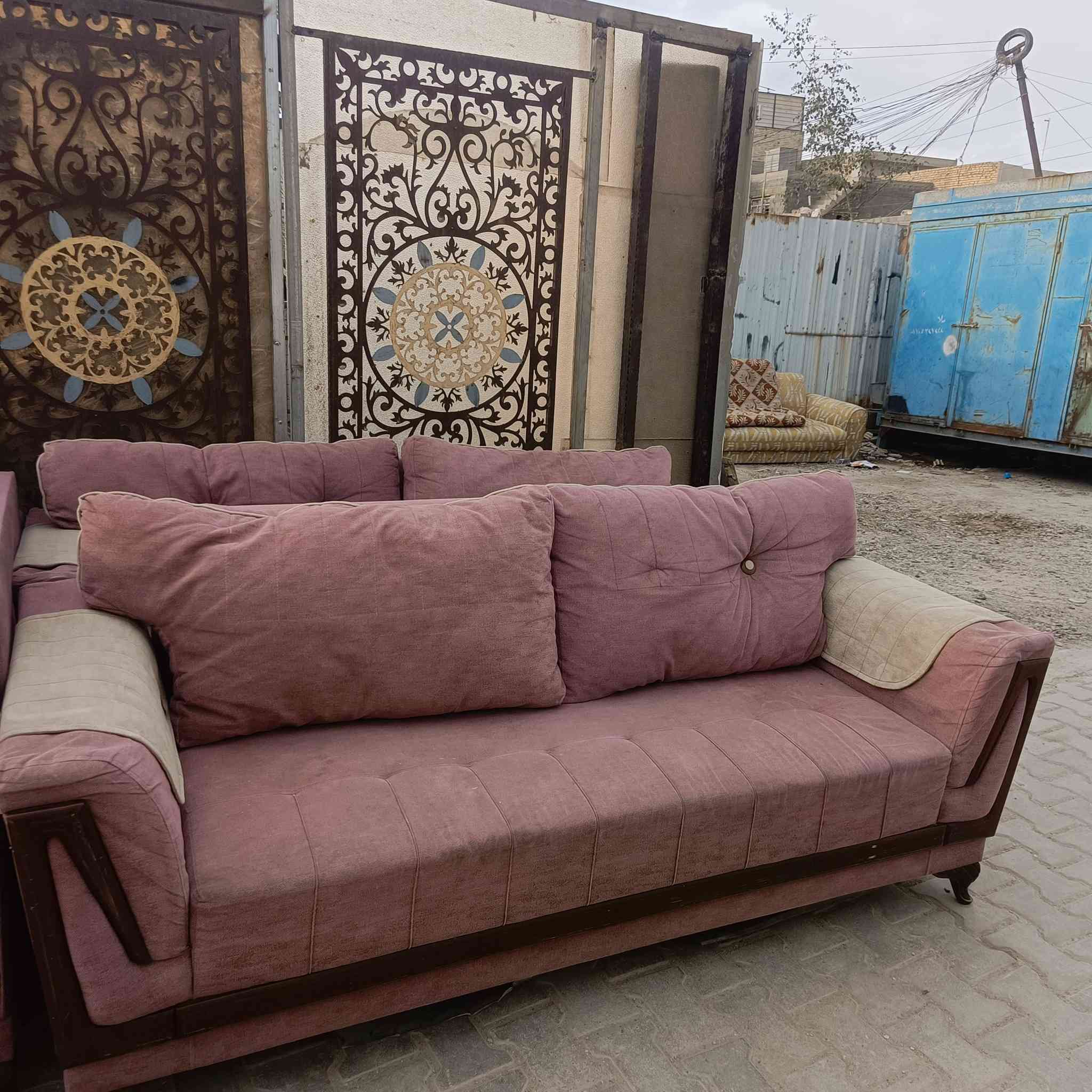 تخم 10 مقاعد ب200 وبي مجال 
اليحب يتفضل خاص مكاني بغداد مدينة الصدر 
رقم الهاتف ***********
