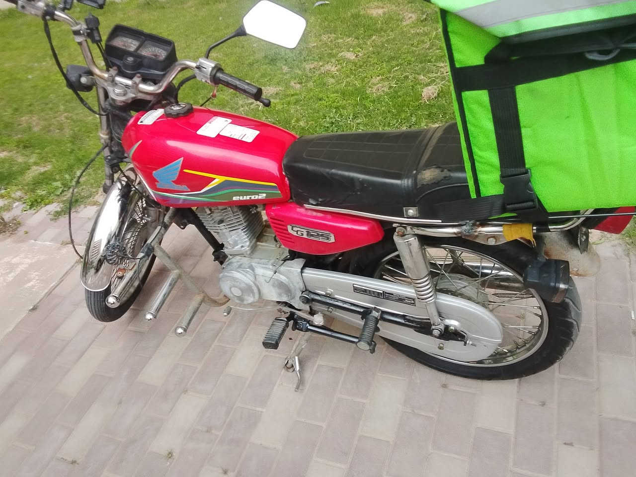 سلام عليكم دراجه يراني 4كير كامله مكمله مابيه كل نقص اوراق كامله مكمركه بوجهك للترقيم 7اوراق مديل 2020 سعر 650 بيه مجال بصيط حك لجيه مكاني بسمايه ***********
