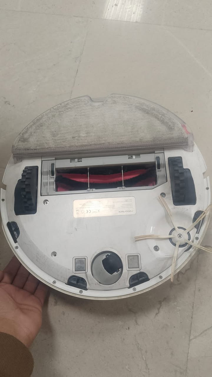 للبيع روبوت تنظيف (كنس ومسح) لون أبيض من شركة Roborock 🤖
الجهاز يشتغل بكفاءة عالية وينظف الأرضية تلقائياً، مناسب للبيت ويوفر وقت وجهد بالتنظيف.
يكنس ويمسح بنفس الوقت ويشتغل بسهولة.ويشتغل عن بعد إذا كنت خارج البيت تكدر اتشغله عن بعد بلبرنامج

الحالة: نظيف ويشتغل تمام.

السعر:150

للاستفسار:
***********
