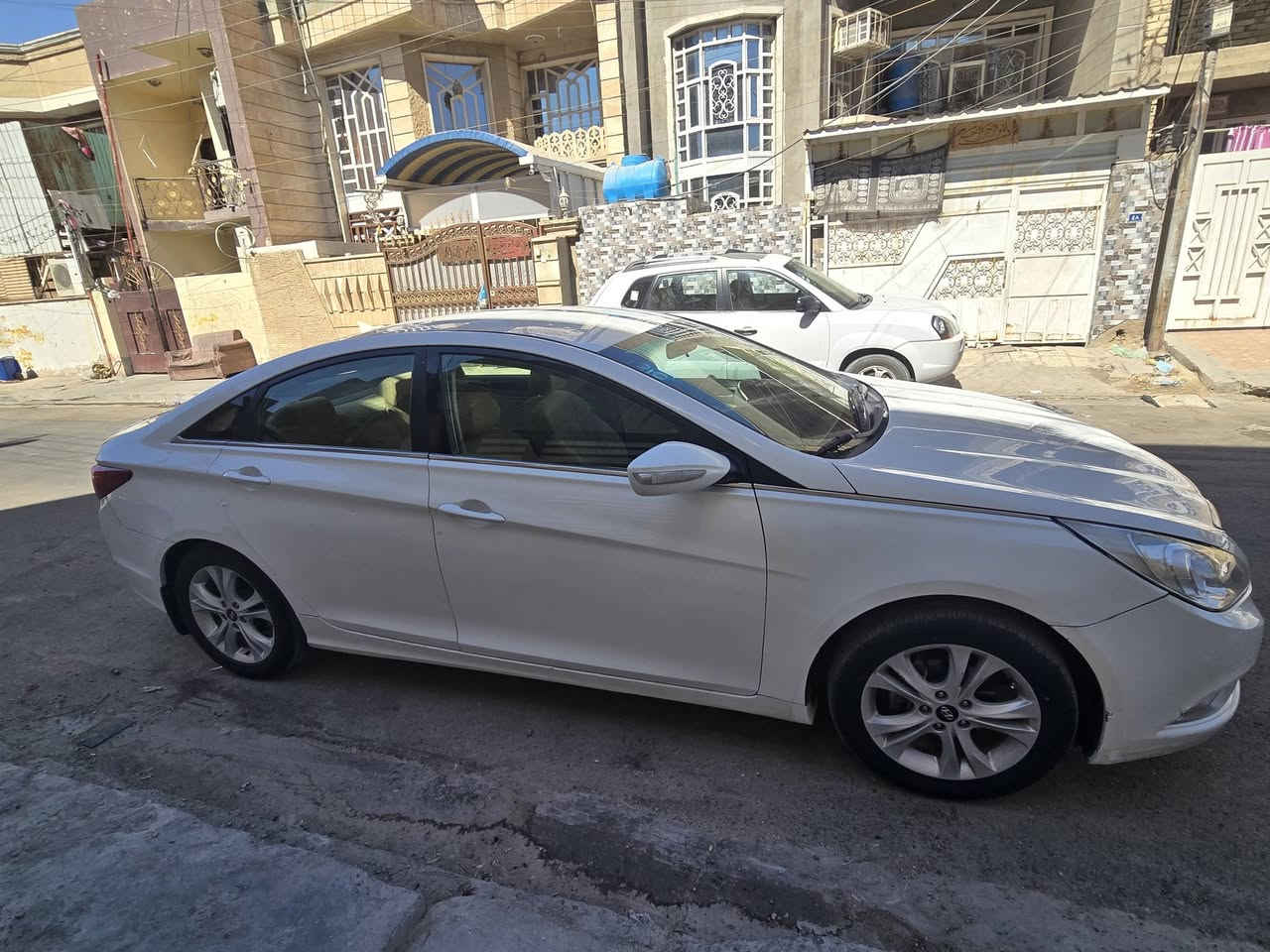 سوناتا
سوناتا ٢٠١١ خليجي 

سيارة جاهزة 
صدر جديد
 تايرات تخم جديد
 رقم انكليزي 
تبريد قطعتين 
مكينة 2400 دوش 

مكان السيارة بغداد 
السعر 107
***********
