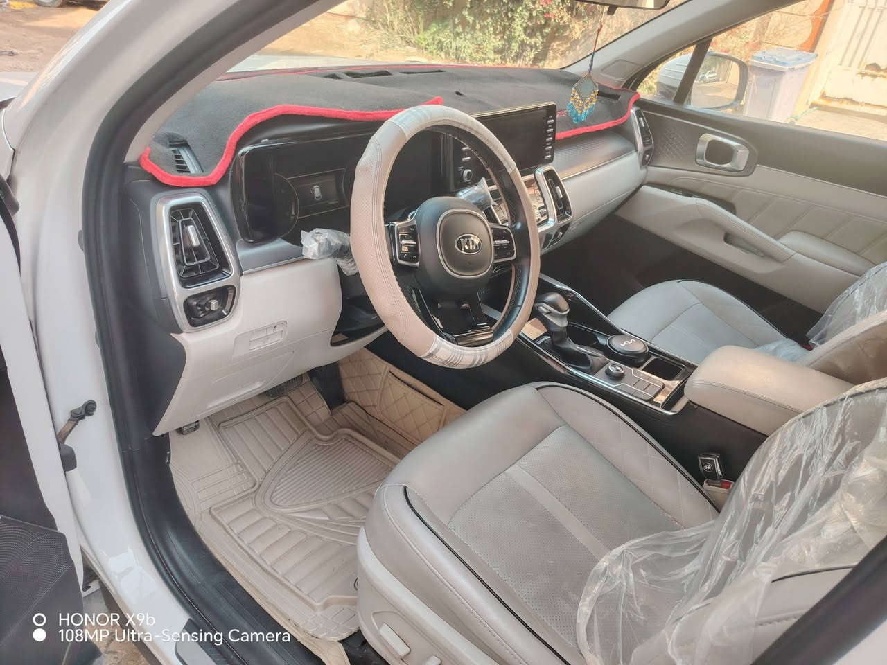 السلام عليكم
سورنتو ٢٠٢١ خليجي ٦ سلندر ٧ راكب ٣ قطع تبريد مكفوله عدا بارد قليل بالجنطة والسونار مرفق ماشية ٦٥ حقيقي موصفات بصمة كير عصا تشغيل عن بعد شحن وايرليس بردات مانع انزلاق ومانع انحدار وبعد المواصفات المعروفه السيارة جديدة كير مكينه صدر تخم تاير برغي ما مفتوح بيها وعلى الفحص بيها حالوب بالقماره فقط حسب السونار وبالعين ما يبين سعر ٢٦٥ مكاني الكوت مركز المدينة للاتصال *********** أو ***********
