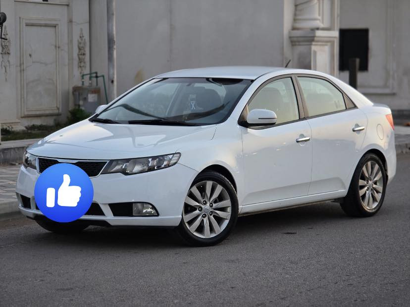 السلام عليكم
للبيع كيا سيراتو موديل 2013 رقم اربيل شرط التحويل 
السياره مكفوله ضربه صبغ تبديل 
المواصفات 📌 ماشيه 187 
محرك 1600مكفول/كير6 نمر/شفتات بالاستيرن/5 ويل كب/ دشبول ليزر/دسك امامي خلفي/سدادات نيكل داخل وخارج/حساسات خلفيه/ حاكيه-بلوتوث-اوكس/
ملاحظه📍 /السياره بدون نقص حداديه امامي خلفي جديد 🆕 تايرات جديده 🆕
مكاني بغداد قرب مطار بغداد
السعر 106 بيها مجال كلش بسيط 
رقمي ***********
