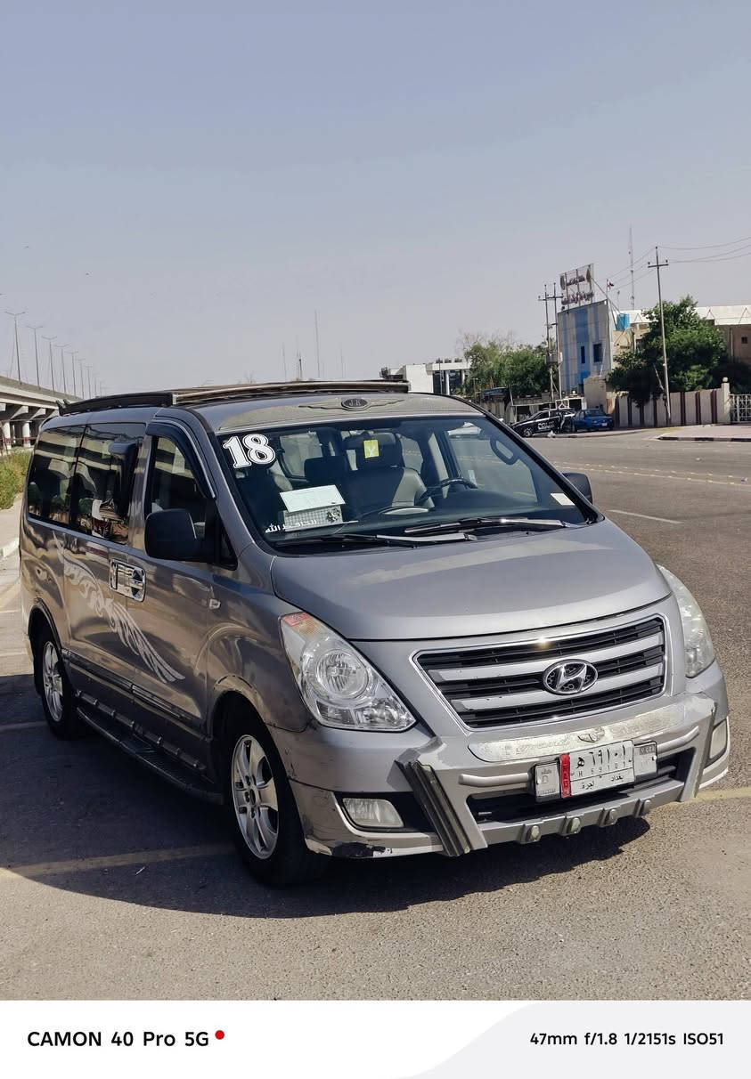 سيارة ستاركس للبيع رقم بغداد بأسمي 
  موديل ١٨ اصل ١٦ 
السعر ٢٢٠ 
لتفاصيل عن السيارة ***********
