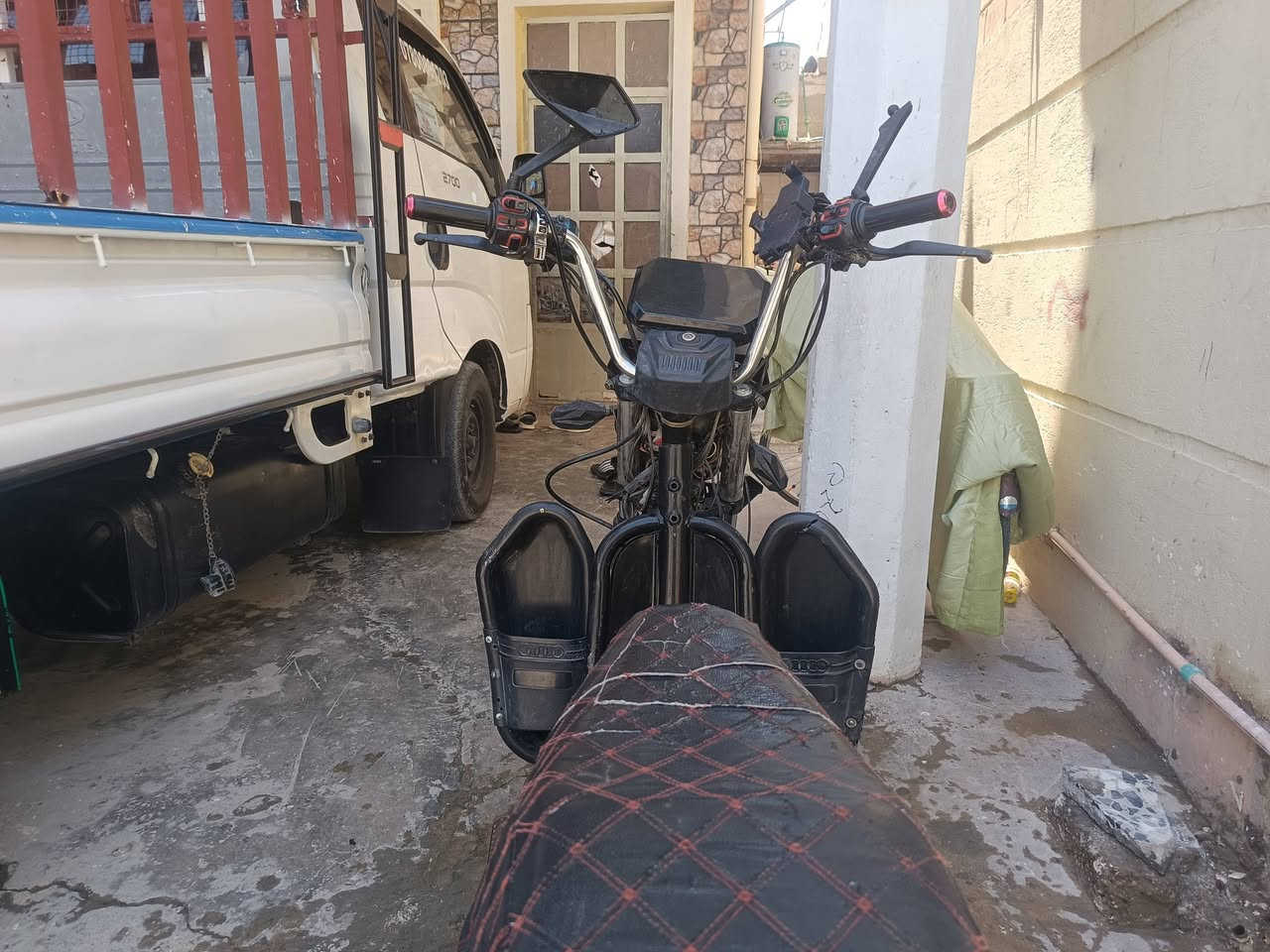 سلام عليكم ماطور جبلي نوع الماسه 6باطاريات هابطات سعر  300 رقم الهاتف ***********
