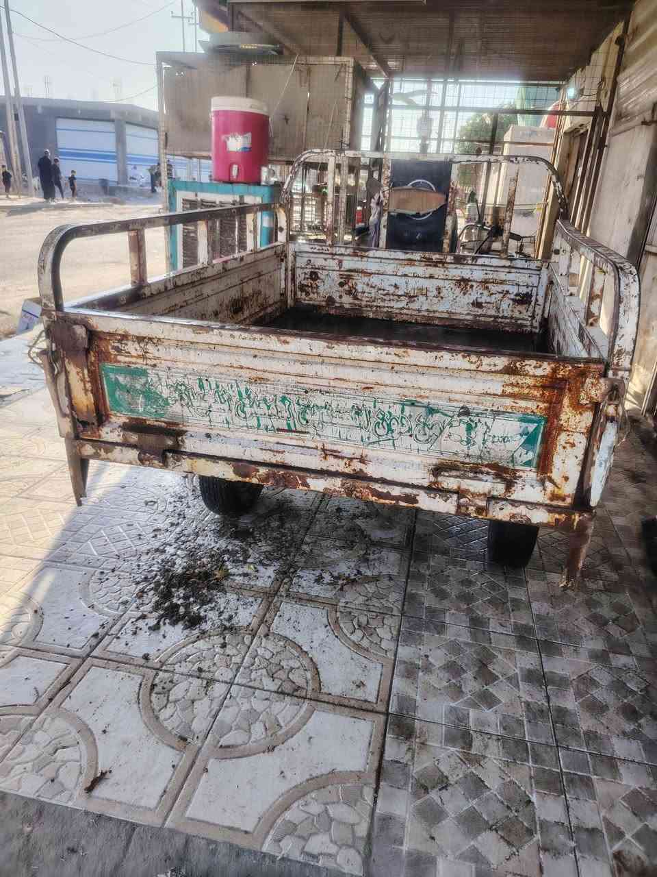 سلام عليكم ستوته مديل ١٥ كلك اتعهدلك وسويلك مكاتبه عن سرقه وعشاير بس بديهه عوزه ترتيب وصبغ ودعاميه وره مكينه نضيفه السعر ٨٠٠ وبيهه مجال  تواير توني شادهن مكفوله من لحيم المكان السماوه قضاء الخضر الشراي يتصل وبي خير ويدلل ***********
