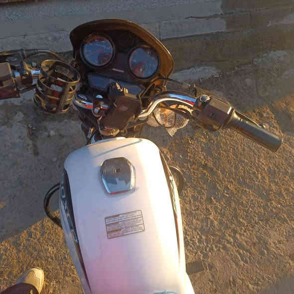 سلام عليكم بيعه سريعه دراجه نضيفه موديل 23 امبدل بيها بس واشر كازكيت وياردلها تبديل جواكيج فقط السعر مليونين وبيها مجال حك ابجيه
***********
