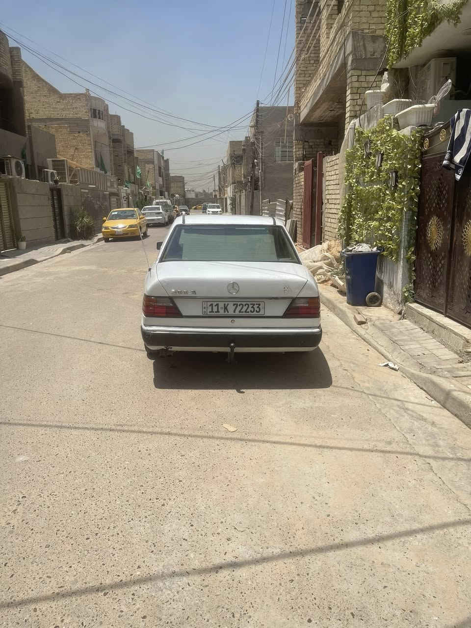 مارسدس دب للبيع مكينه وكير vvt
مكاني البلديات تقاطع الكهرباء بغداد 
السعر ٦٠
رقم ***********
