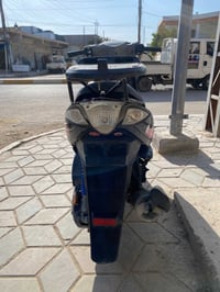 عندي دراجه البيع 07726685399