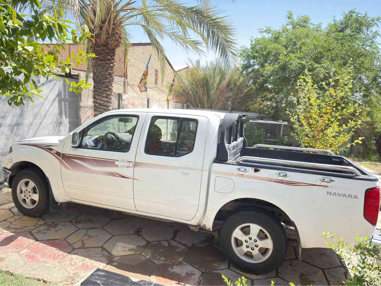 ￼ نيسان نيفارا موديل 10كفاله من الصبغ والتبديل مكينه جديده حاويه حداديه تخم تاير تبريد كهربائيات كله جديد رقم واسط صدامي مصفره من الغرامات والضريبة 
بيه فقط رصعات بسيطه   مكاني دوانيه السعر 83وبيها مجال بيع مستعجل 
***********
*********** ديوانية, القادسية
