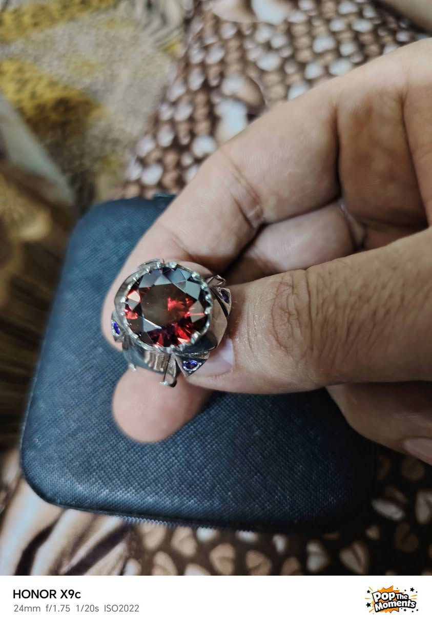 زاركون احمر شغل درجة اولى للبيع قياس 22/23 فضة مطعم بـ10 ماسات جمشد.. يوجد توصيل لكافة محافظات العراق


**إذا كنت صاحب هذا الإعلان وتريد حذفه لأي سبب، رجاءا أرسل رسالة إلى الدعم الفني**