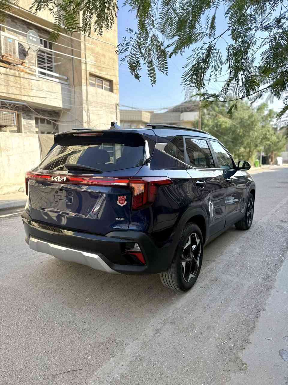 سليتوس 2024 وارد امريكي
🔴السيارة كفاله عامة من الصبغ والتبديل
فقط بارد قليل بالجاملغ الخلفي 
والصور امريكا مرفقه بالمنشور

✅موصفات السيارة 

-بصمة تشغيل عن بعد
-دواخل جلد لون مميز 🟠
-فتحه سقف 
-فول تحكم ستيرن 
-كامرا خلفية دوارة 
-شاير بالمري 
-رادار تحذير نقطه عمياء
-رادار تحديد مسار
-نظام قيادة ذاتية 
-شحن لاسلكي
-قطعتين تبريد 
-تدفئة كشنات
-تحكم كشنات كهرباء
-شاشة كبيرة تدعم بلي
-شاشة اعدادات دجتال
-شاشة تحكم نظام تكيف
-نارة داخلية لد
-نظام طفاء ذاتي
-حاملة اكواب خلفية 
-محرك 2000 دوش
-ويل كب 17 مميز
-لد نهاري لايت زنون 
-لد خلفي 

السيارة جديدة ماشية 15 الف ميل فقط
دخول جديد بتاريخ 2026/2/11
المنفيس بأسمي بدون لوحات
السعر :175$ ورقة 
مكانها بغداد الدورة
الاتصال : *********** واتساب☎️
