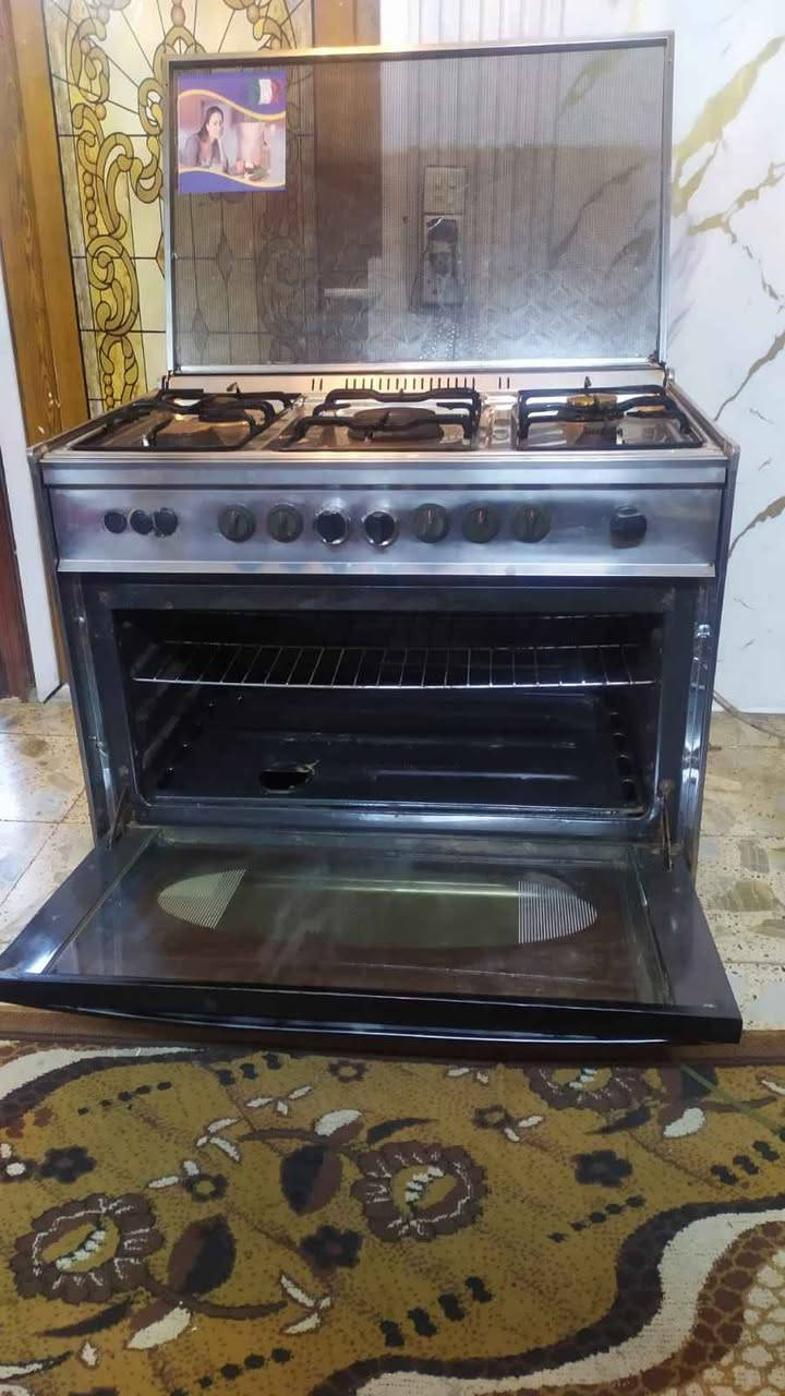 طباخ خمس عيون ايطالي نضيف شغال سعره 175
مكاني بغداد 
ابلادي مامصلح الباب الاول
الشراي صدك يجي خاص بدون كسران بغداد, العراق


**إذا كنت صاحب هذا الإعلان وتريد حذفه لأي سبب، رجاءا أرسل رسالة إلى الدعم الفني**