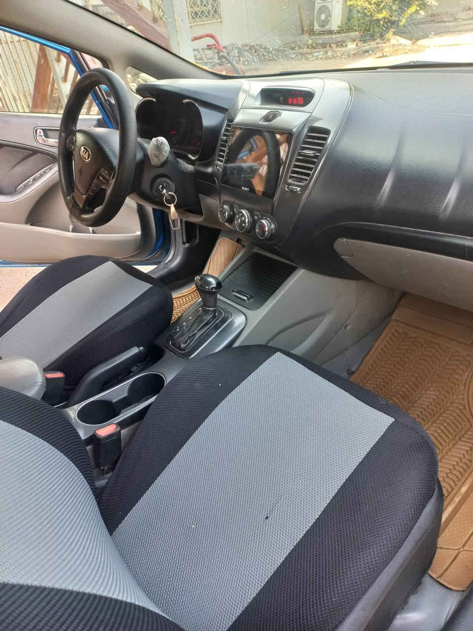 للبيع فورتي 2014
مكينه 1800 دوش 

حداديه نضيفه تبريد شغال 

رقم بغداد انكليزي تحويل

98 ?وبي مجال 

 مباشر لاستفسار 

***********
