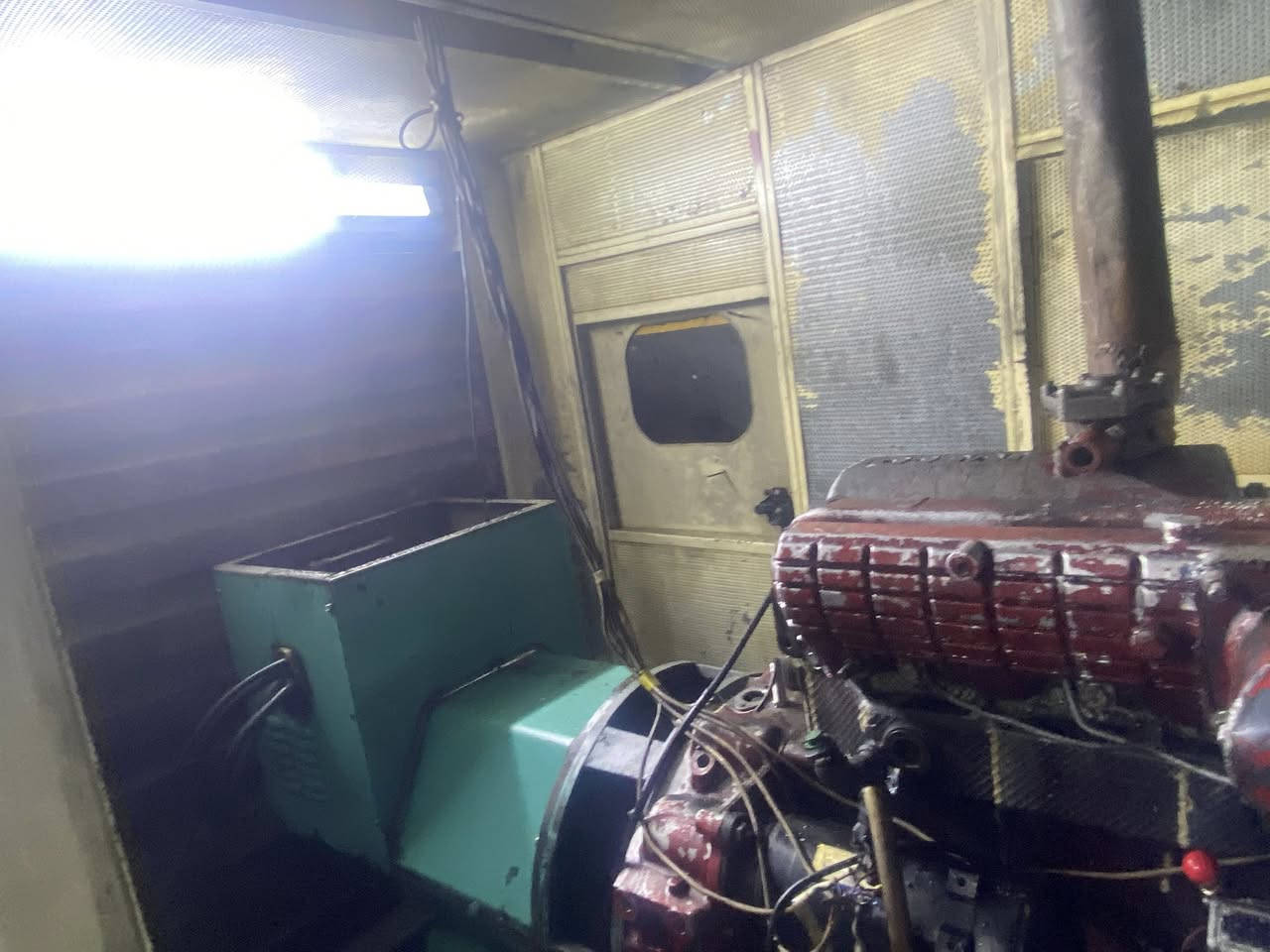 ‏سلام عليكم مولدة فيكم للبيع 120 مولدة كل شيء ما أبيها لا دخان لا تبخير راس توليد 250كيف ￼الاستفسار ***********
