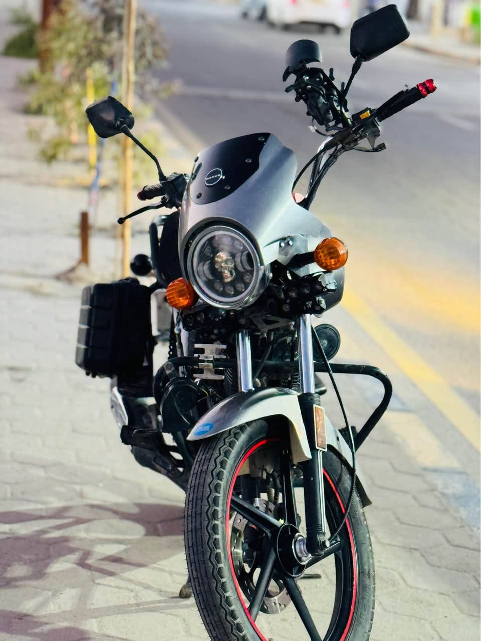 دراجة دايوان نفخ موديل ٢٣ رقم نجف انكليزي سنوية باسمي مبدل بيها بوربرين مال كير دراجة نضيفة ومكفولة  وماعليها غرامات تفحص وتاخذ موقعي نجف تجي وياك احد اذا تريد تفحص النجف, العراق


**إذا كنت صاحب هذا الإعلان وتريد حذفه لأي سبب، رجاءا أرسل رسالة إلى الدعم الفني**