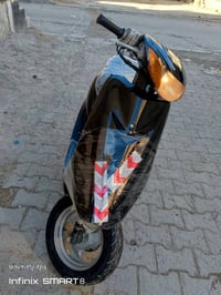 دراجة عصفورية ياباني كاملة مكاني الحرية السعر200قفل رقم الهاتف‪0778347...