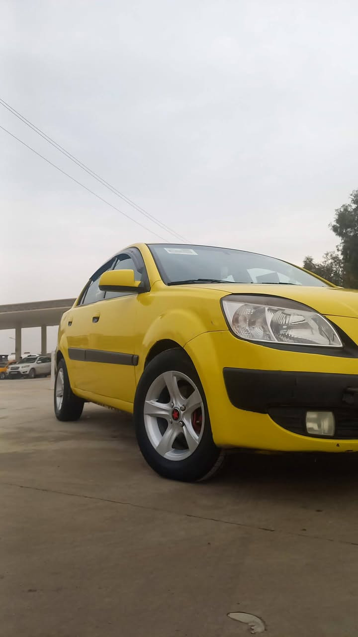 السلام عليكم كيا ريو 2008 سياره فول توماتيك كير ومحرك شرط هيئه وغرامات صفر ضرر دوسه جهه اليمين بيها تلقيطات 
معجون مال تاكسي 
والسعر 94 وبيها مجال
***********
