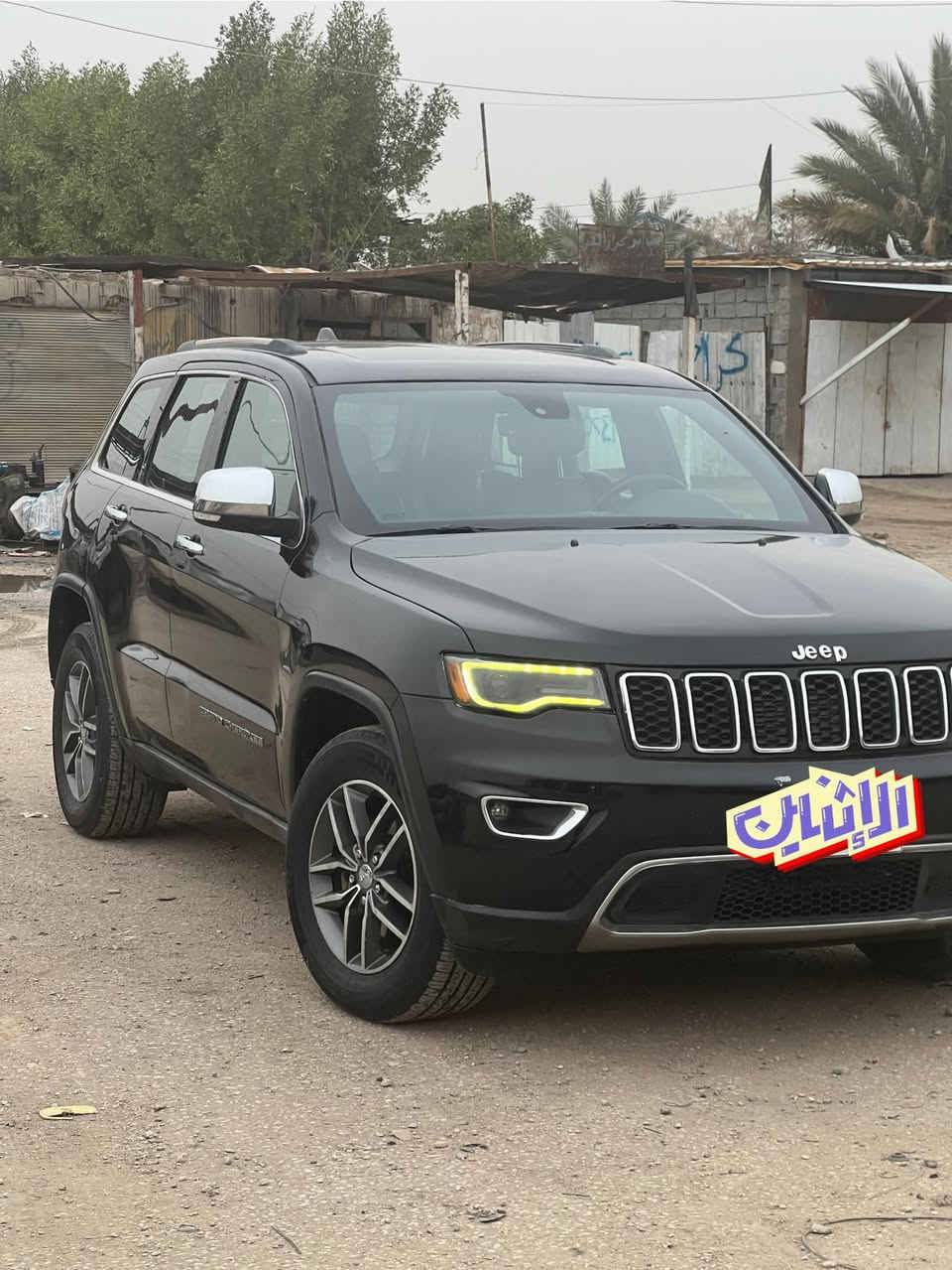 السلام عليكم جيب للبيع موديل 2017 أمريكي صور الحادث مرفقه
فول موصفات 1/1
رقم بغداد السيارة لمتد
محرك جديد 
تخم تاير 
دواخل صدر كله جديد 
حادثة مو قوي السيارة صبغ عام ابيع 
***********
