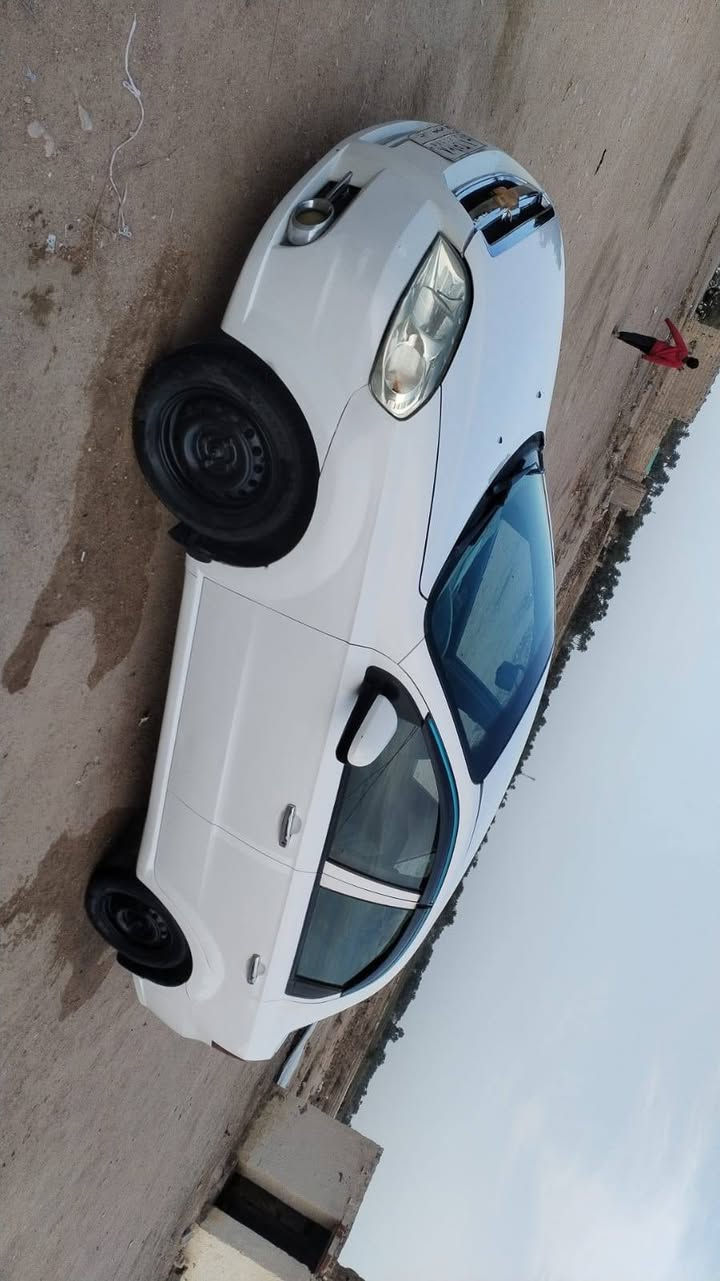 يالله سياره افيو مديل 2009 مكفوله من ضربه وتبديل سياره كير اوتماتيك مكينه جديده تبريد ثلج تخم تاير ماعيزه برغي رقم بابل مشروع وطني بسمي السعر 65 وبيه مجال بسيط مكان نجف مناذره ***********
