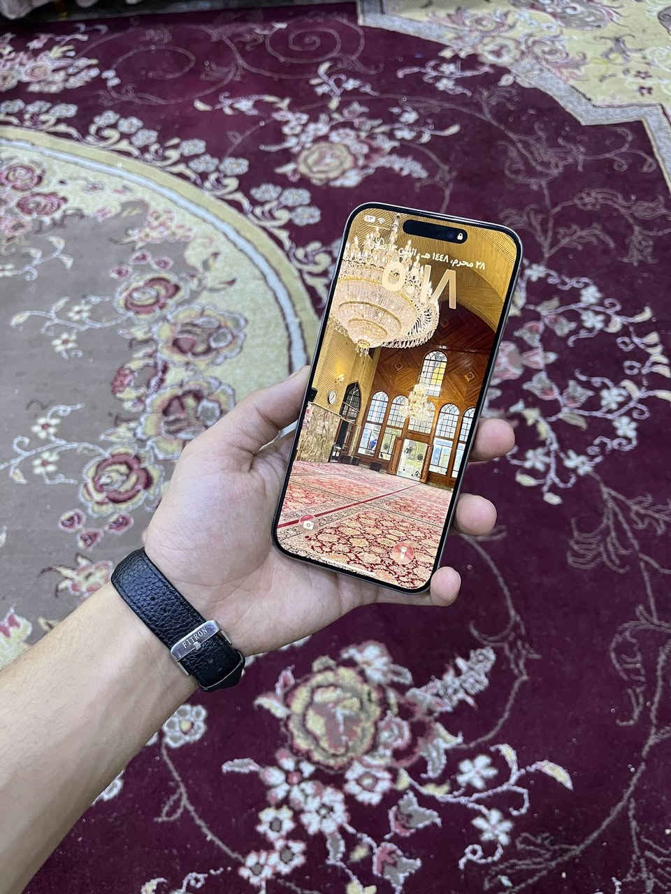 السلام عليكم ايفون 15 برو ماكس دبل شريحة نموذج h/a نسخة الصين الجهاز مبدل ضهر اصلي فقط بطاريتة90 بلادية شرط تفحص جهاز نضافة فول كامرات يخبلن شحنة يطول هواي الجهاز ويا فقط كيبل للبيع سعرة 925 بي مجال مكاني نجف رقمي***********
