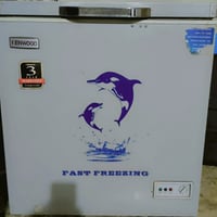 مجمدة كينوود • ٨قدم • نضيفه