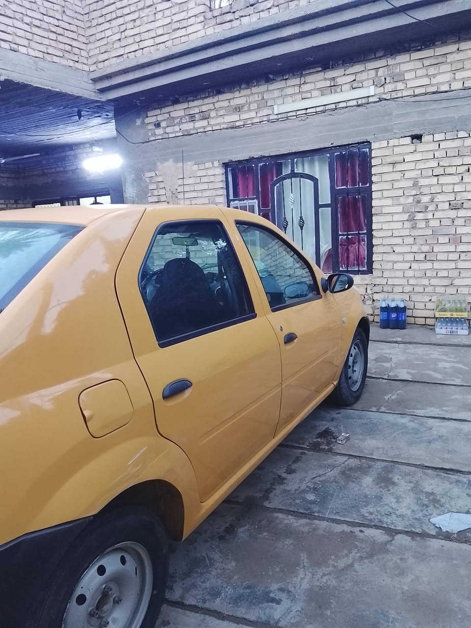 سلام عليكم رينو لوكان ٢٠٠٩ 
رقم بغداد انكليزي جديد 
سياره مكينه وكير خير من الله كفاله 
كير فرنسي اصلي 
باتري جديد 
تخم تاير جديد 
سياره أحله من الصور 
مكاني بغداد الراشديه مقابل الحسينيه 
سعره ٣٩ وبيهه مجال للطيبين 
***********
***********
