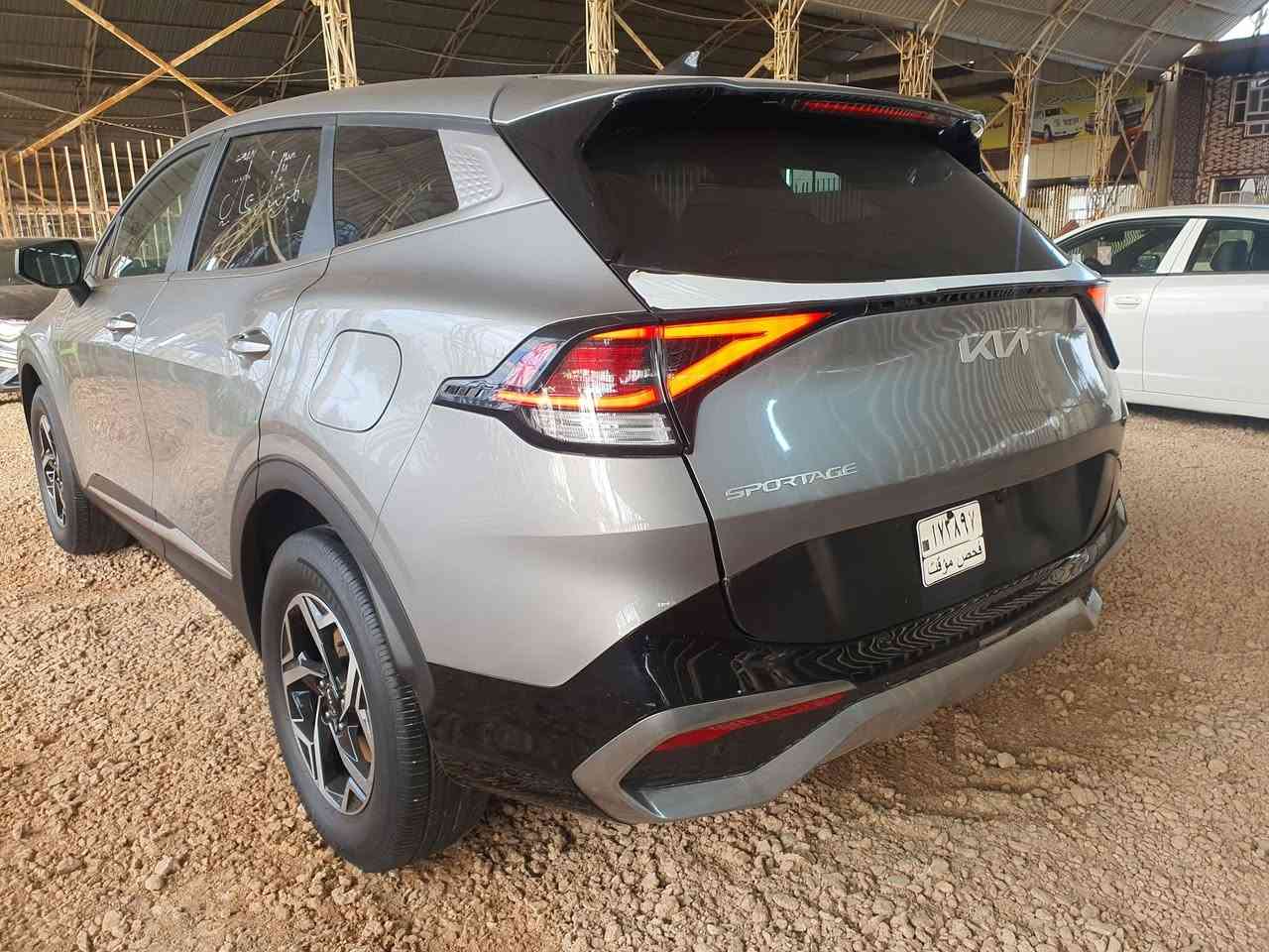 سلام عليكم 
كيا سبورتج للبيع مديل (2024 ) 
وارد أمريكي ضرر فقط صبغ القبق الجنطه 
والباقي كفاله عامه 
داخله كتاب شهداء مرقم مثنى 
سعر ( 195$) بيه مجال 
الأتصال (***********)

