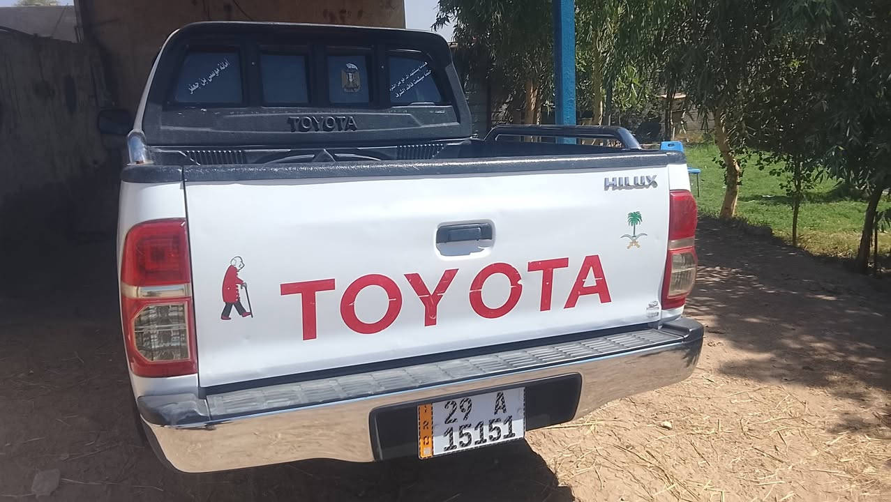 سلام عليكم 

فلاونزه 2010 كفاله عامه بيها فقط قطعتين محرك وكير كفاله
تبريد فول 
تخم تاير
داواخل حمر

رقمها واسط تحويل ثاني يوم

العنوان ذيقار قلعه سكر 
***********/***********
