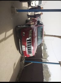 جيب جراند شيروكي 2011 للبيع ماشيه95miمحرك ما مفتوح 8سلندر هيمي السياره...