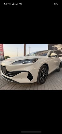 سيل ٦ موديل ٢٠٢٥ رقم بغداد سنويه ولوحات بسمي  زيرو ماشيه ٢٠٠٠ لون حليب...