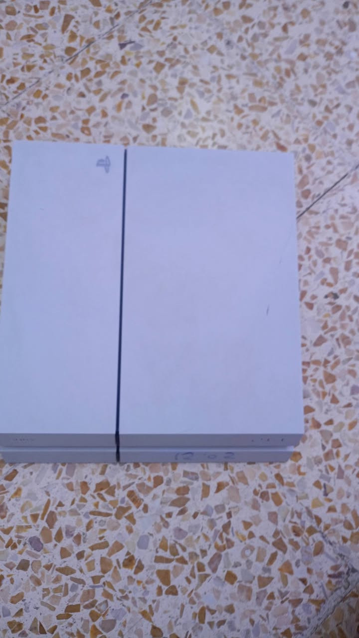 بلي 4 فات مهكر نضيف كلش نظام 12.2 مامفتوح ذاكرته 500 مع 6 لعبات جي تي اي فيفا 26 رزنت ايفل 4 اله الحرب 4 بيس 2021 كولوفيديوتي 2 حرب العالنيه مع كامل ملحقاته وجوستك واحد سعره 290 وبي مجال قليل


**إذا كنت صاحب هذا الإعلان وتريد حذفه لأي سبب، رجاءا أرسل رسالة إلى الدعم الفني**