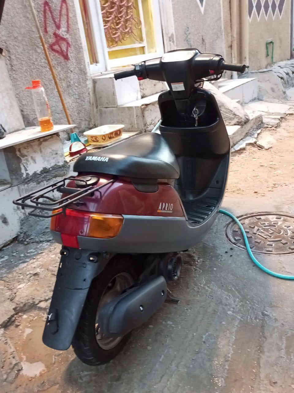 سلام عليكم دراجه بطه للبيع دراجه جديده موديل2000 وصل معرض موجود طالعه من المعرض صارله 3اشهر خابرني وتدلل ***********
