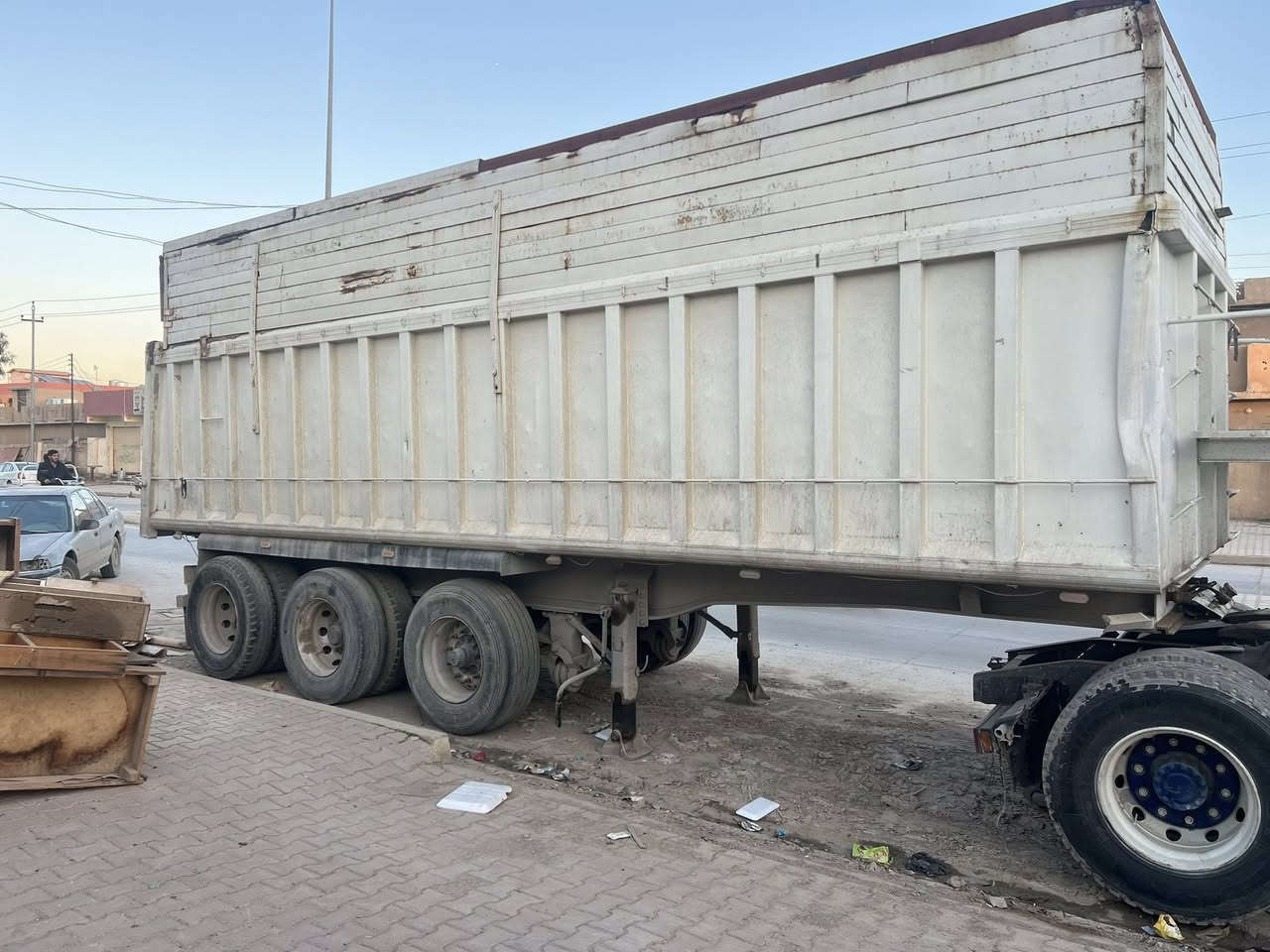 بودي قلاب الماني  يشيل ٤٤ طن حنطه جاهز لعمل ***********
