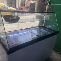 ثلاجة عرض • موطه