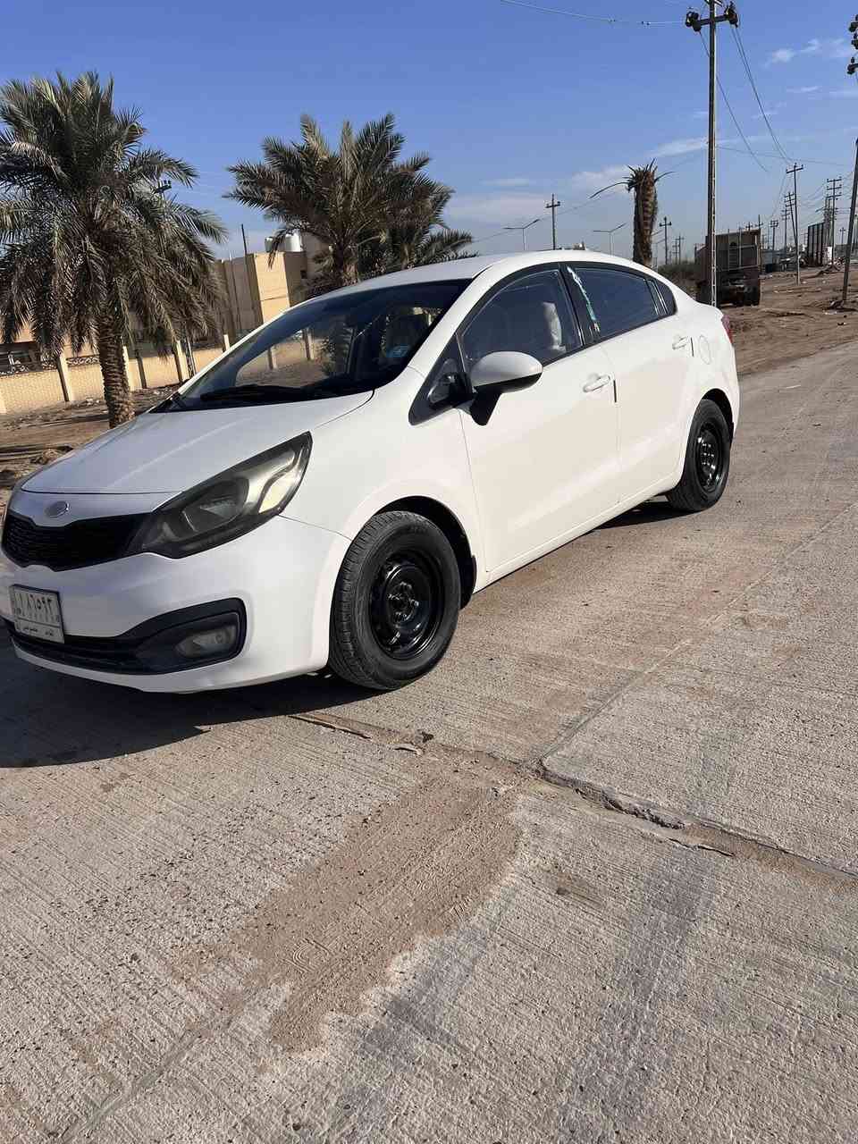 كيه ريو خلجيى بسمي موديل 2015سونار بلمنشور كير مكنه خير من الله مكنه1600 سعر 90وبهه مجال قليل شباب هاذه رقمي وني خادم ***********
