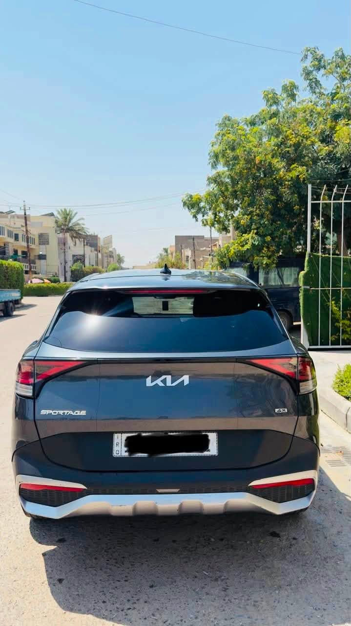 السلام عليكم
سبورتج 2023 أمريكي
محرك 2400 GDI
ماشيه 65 km
مواصفات عادي
تبريد قطعتين
لايت زنون
رادار امامي وخلفي وباقي
سياره بأسمي تحويل ثاني يوم
مكان سياره بغداد / البلديات
السعر 185 وبيه مجال
علما اني مكلف بلنشر
للاتصال :***********
