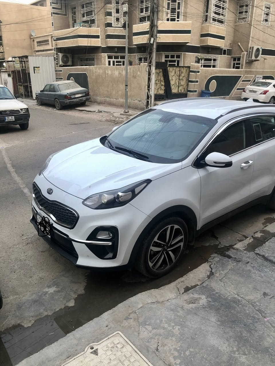 سبورتج 2020 كفاله عامة ماشيه 90 الف رقم بغداد بسمي موصفات عادية
السعر 192$ وبيه مجال 
مكان. بغداد الاعظمية 
رقم التلفون ***********
