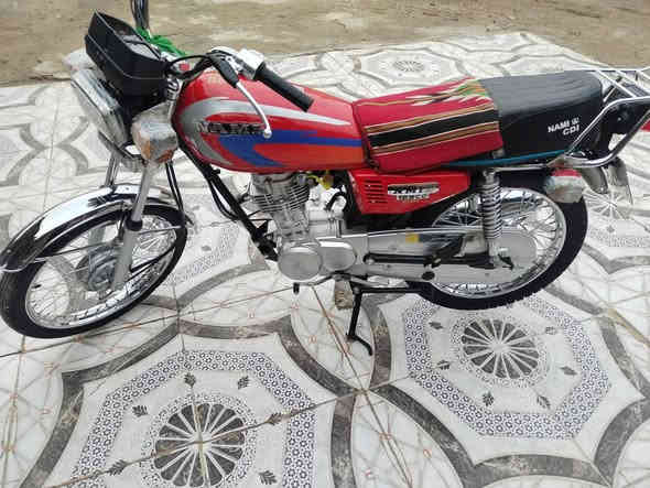 السلام عليكم دراجه للبيع اوراق وكيل خلدون موديل 15          ***********
