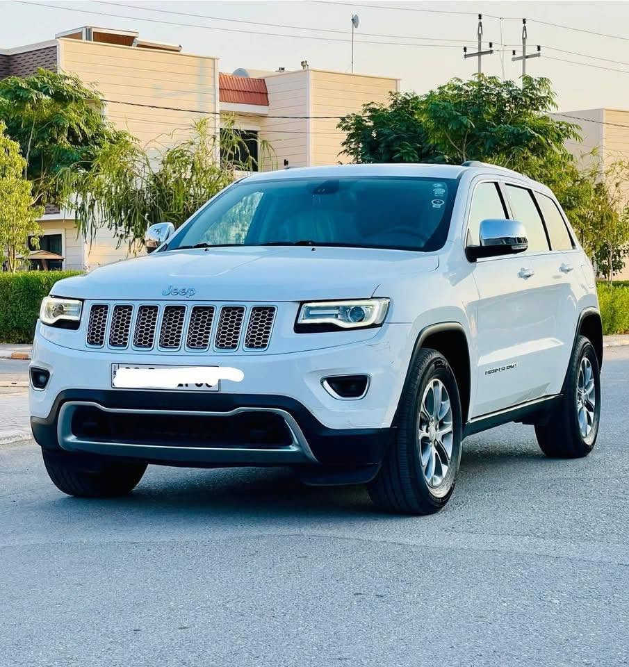 جيب  2014 جراند شيروكي لمتد خليجي
‏Grand Cherokee 3600 / LIMITED

المواصفات  

فول عدا الرادار  الامامي 

‏ 4x4 فور ويل 

ماوس 

سقف بانوراما

شاشة كبيرة كامرا  دوارة  

حساسات خلفيه +اماميه

ستيرن كهرباء  + تدفئة

كراسي جلد كهرباء امامي سائق + راكب 

كراسي امامي تبريد + تدفئة

كراسي خلفي تدفئة

مرآة وسطية + سائق معتمة

صندوق كهرباء 

تشغيل عن بعد 

كير طيارة

مري قلاب 

سستم صوت  12 سماعة بلادي

و باقي المواصفات الستندر

نسبة نظافة الغرفة 80%

نظافة الهيكل الخارجي 90%

مشروع وطني  بأسمي تحويل  ثاني يوم  

رقم صاحب سيارة  

***********

مكان السياره بابل
