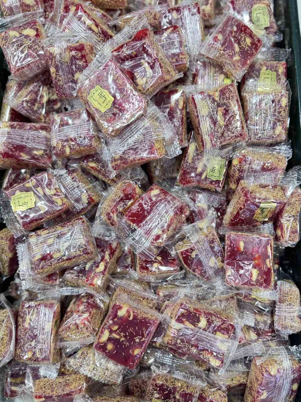 بفضل الله 
توفرت تشكيلة العيد 💚


**إذا كنت صاحب هذا الإعلان وتريد حذفه لأي سبب، رجاءا أرسل رسالة إلى الدعم الفني**