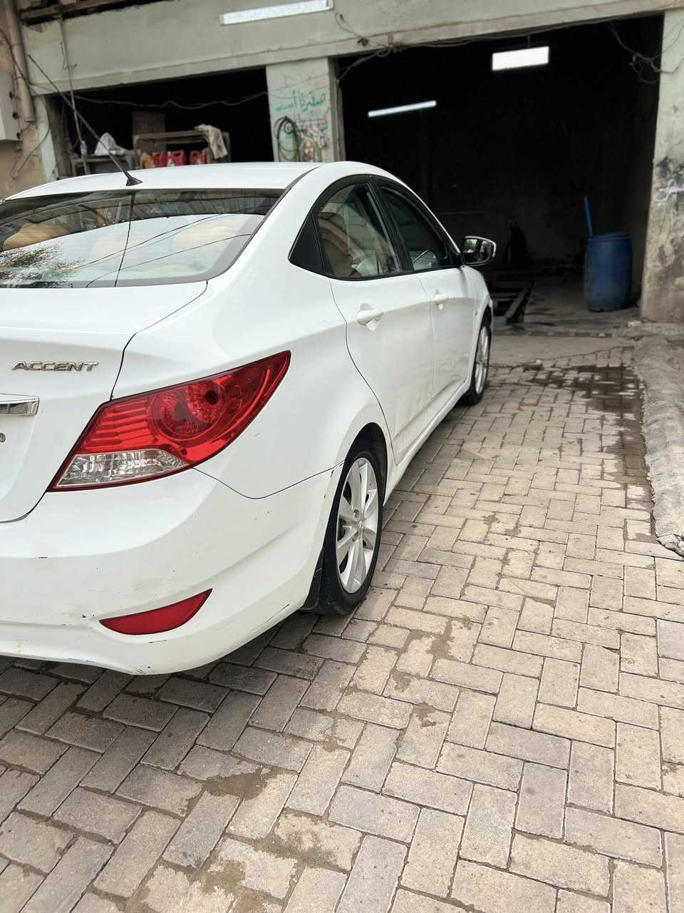 السلام عليكم 🖐️
اكسنت موديل 2013خليجي 
فول موصفات كفالة عامه سيارة 🚘 
كامره وشاشة بلاديات 👈وفتحة 
ماشية (99)حقيقي 🪬تبريد وتدفئة خير من الله 🤲
وكير مكينه خير من الله 🤲حداديه 100/100
سياره احلئ من الصور تجي وشوف بعينك 👁️
سنويه بسمي رقم بغداد ومكان سياره بغداد 
السعر (88) وبيه مجال قليل
رقم (***********)
