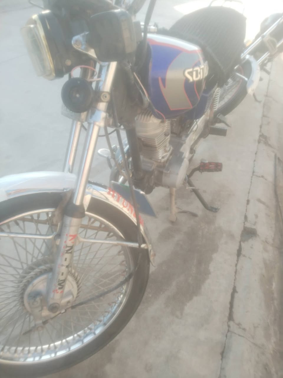 سلام عليكم دراجه نامه برو للبيع مديل22 كهربائيات شغاله كامل محرك مفتوح صوته ناعم تايرات جدد دشبول شغال مكاني جلولاء السعر 360بيها مجال شي بسيط
ررقم ***********
واتساب ***********
