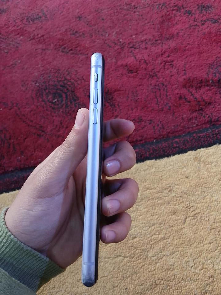 السلام عليكم جهاز آيفون 11عادي💜
شاشه مبدله اصليه 

بطاريه 75 بلادي 

ذكرا 128

فيس إيدي شغال 

تك سيمكارت 

السعر 150بيه مجال 

مكاني كركوك حي العسكري 

التوصل هذه رقمي ***********
