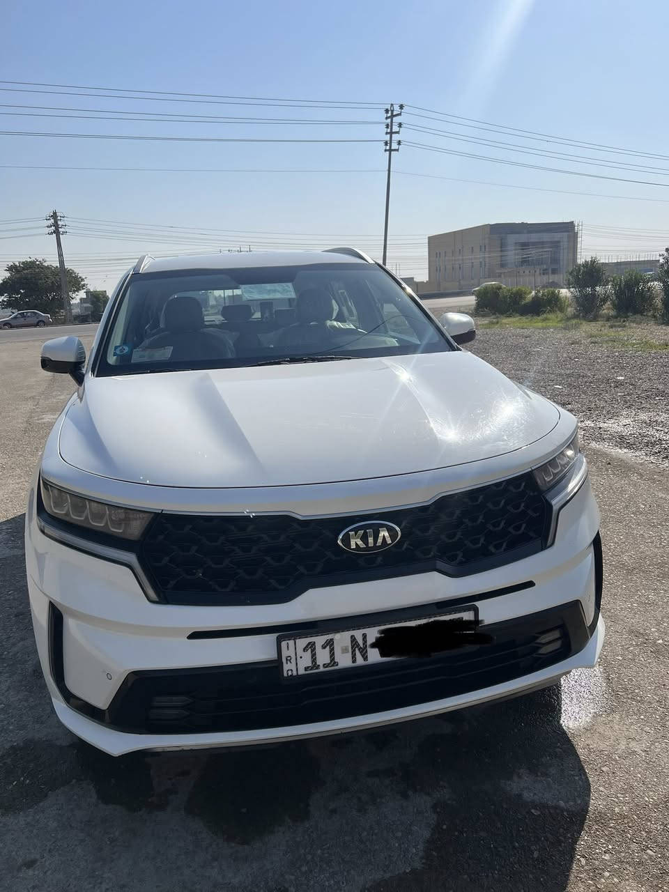 السلام عليكم
 سورنتو للبيع 2021 رقم بغداد بيه بارد بسيط موضح بالصور مواصفات السياره معروفه السعر 272 وبيه مجال بسيط مكان السياره ديالى للتواصل الاتصال على الرقم ***********
